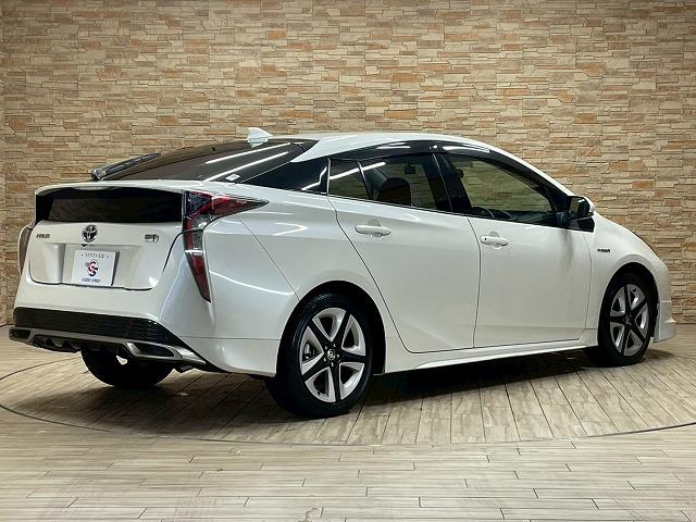 プリウス Ｓツーリングセレクション　エアロ　純正９型ナビ　ブラックレザーシート　シートヒーター　フルセグ地デジＴＶ　バックカメラ　ＥＴＣ　ドライブレコーダー　Ｂｌｕｅｔｏｏｔｈ音楽　フルオートエアコン　ＬＥＤヘッド　ＣＤＤＶＤ再生可能（70枚目）