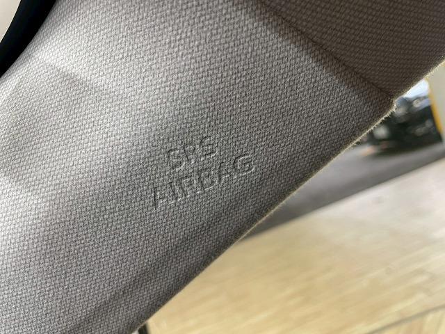 プリウス Ｓツーリングセレクション　エアロ　純正９型ナビ　ブラックレザーシート　シートヒーター　フルセグ地デジＴＶ　バックカメラ　ＥＴＣ　ドライブレコーダー　Ｂｌｕｅｔｏｏｔｈ音楽　フルオートエアコン　ＬＥＤヘッド　ＣＤＤＶＤ再生可能（74枚目）