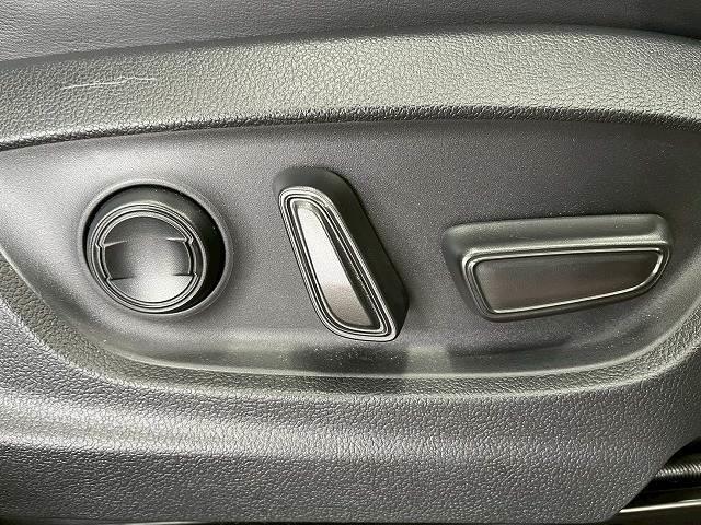 クラウンクロスオーバー Gアドバンスド・レザーパッケージ モデリスタエアロ メーカーナビ 全方位カメラ フルセグTV 追従クルコン シートエアコン BSM レザーシート  電動トランクゲート パワーシート LED オートハイビーム デジタルインナーミラー(7枚目)