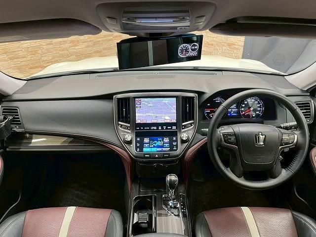 クラウンハイブリッド アスリートＳ　ブラックスタイル　特別仕様　追従クルコン　プリクラッシュセーフティ　レザーシート　電動シート　ＨＤＤメーカーナビ　バックカメラ　ＥＴＣ　ＨＩＤヘッド　シートエアコン　ステアリングヒーター　ＣＤＤＶＤ再生　　バックカメラ（2枚目）