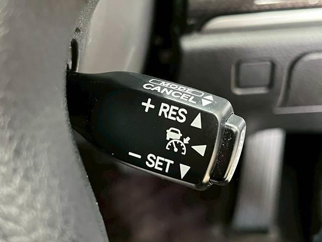 クラウンハイブリッド アスリートＳ　ブラックスタイル　特別仕様　追従クルコン　プリクラッシュセーフティ　レザーシート　電動シート　ＨＤＤメーカーナビ　バックカメラ　ＥＴＣ　ＨＩＤヘッド　シートエアコン　ステアリングヒーター　ＣＤＤＶＤ再生　　バックカメラ（8枚目）