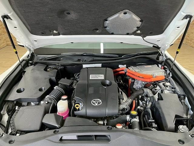 クラウンハイブリッド アスリートＳ　ブラックスタイル　特別仕様　追従クルコン　プリクラッシュセーフティ　レザーシート　電動シート　ＨＤＤメーカーナビ　バックカメラ　ＥＴＣ　ＨＩＤヘッド　シートエアコン　ステアリングヒーター　ＣＤＤＶＤ再生　　バックカメラ（18枚目）