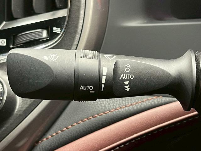 クラウンハイブリッド アスリートＳ　ブラックスタイル　特別仕様　追従クルコン　プリクラッシュセーフティ　レザーシート　電動シート　ＨＤＤメーカーナビ　バックカメラ　ＥＴＣ　ＨＩＤヘッド　シートエアコン　ステアリングヒーター　ＣＤＤＶＤ再生　　バックカメラ（42枚目）