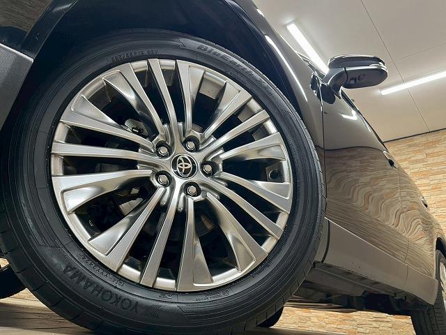 ハリアーハイブリッド Ｚ　“Ｌｅａｔｈｅｒ　Ｐａｃｋａｇｅ”　サンルーフ　シートエアコン　全方位　シートヒーター　ＪＢＬサウンド　スマートキープッシュスタート　デジタルインナーミラー　調光ルーフ　ＢＳＭ　パワーバックドア　メモリー付パワーシート　純正１９インチ（35枚目）