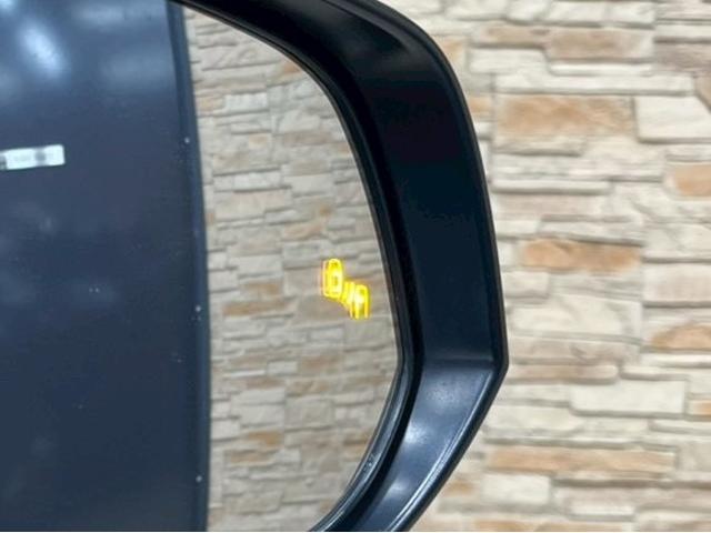 ハリアーハイブリッド Ｚ　“Ｌｅａｔｈｅｒ　Ｐａｃｋａｇｅ”　サンルーフ　シートエアコン　全方位　シートヒーター　ＪＢＬサウンド　スマートキープッシュスタート　デジタルインナーミラー　調光ルーフ　ＢＳＭ　パワーバックドア　メモリー付パワーシート　純正１９インチ（40枚目）