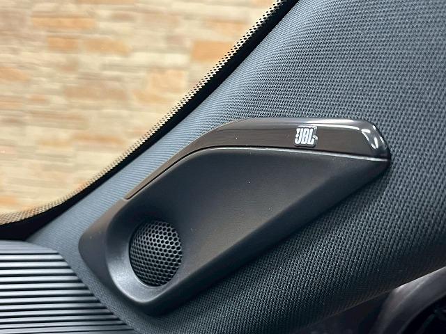 ハリアーハイブリッド Ｚ　“Ｌｅａｔｈｅｒ　Ｐａｃｋａｇｅ”　サンルーフ　シートエアコン　全方位　シートヒーター　ＪＢＬサウンド　スマートキープッシュスタート　デジタルインナーミラー　調光ルーフ　ＢＳＭ　パワーバックドア　メモリー付パワーシート　純正１９インチ（55枚目）