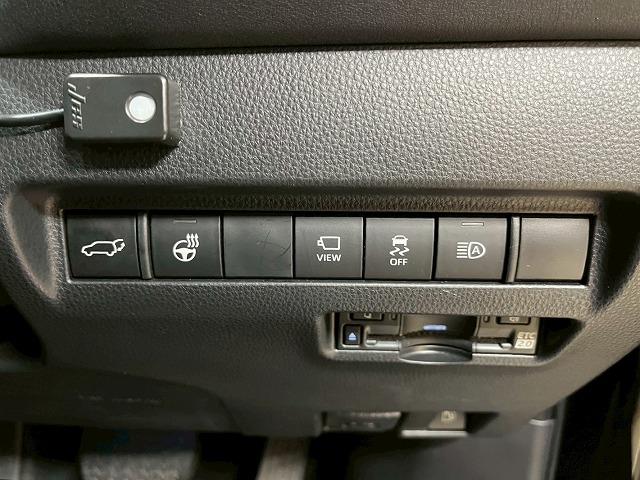 ハリアーハイブリッド Ｚ　“Ｌｅａｔｈｅｒ　Ｐａｃｋａｇｅ”　サンルーフ　シートエアコン　全方位　シートヒーター　ＪＢＬサウンド　スマートキープッシュスタート　デジタルインナーミラー　調光ルーフ　ＢＳＭ　パワーバックドア　メモリー付パワーシート　純正１９インチ（61枚目）