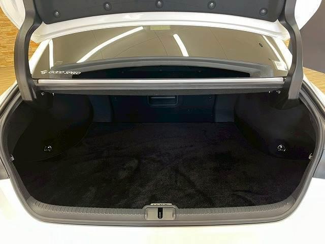 ES ES300h Fスポーツ サンルーフ BSM 純正アルミホイール 電動リアゲート 3眼LEDヘッドライト フルセグTV 赤レザー シートヒーター シートクーラー ドライブレコーダー ステアリングヒーター シートメモリー(13枚目)