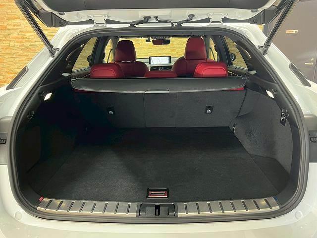 RX RX300 Fスポーツ サンルーフ マークレビンソン フルエアロ 赤革 BSM シートヒーター シートクーラー シートメモリー ドラレコ ステアリングヒーター ヘッドアップディスプレイ 後席電動シート 後席シートヒーター(13枚目)