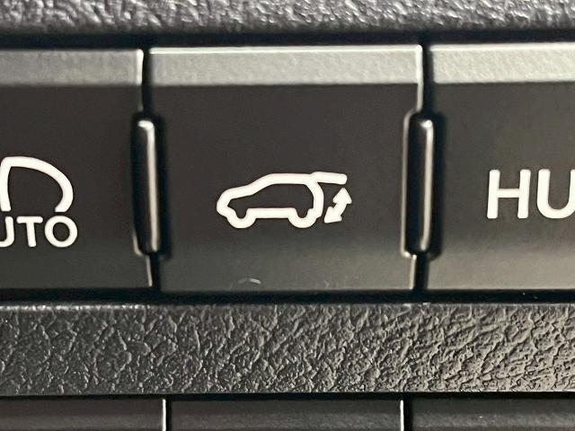 RX RX300 Fスポーツ サンルーフ マークレビンソン フルエアロ 赤革 BSM シートヒーター シートクーラー シートメモリー ドラレコ ステアリングヒーター ヘッドアップディスプレイ 後席電動シート 後席シートヒーター(60枚目)