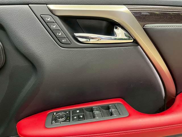RX RX300 Fスポーツ サンルーフ マークレビンソン フルエアロ 赤革 BSM シートヒーター シートクーラー シートメモリー ドラレコ ステアリングヒーター ヘッドアップディスプレイ 後席電動シート 後席シートヒーター(62枚目)