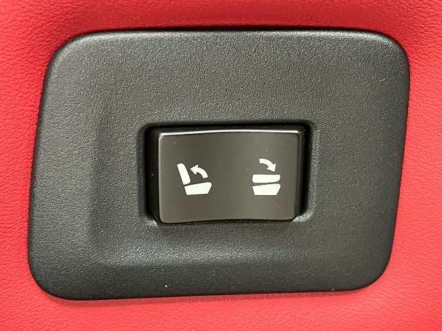 RX RX300 Fスポーツ サンルーフ マークレビンソン フルエアロ 赤革 BSM シートヒーター シートクーラー シートメモリー ドラレコ ステアリングヒーター ヘッドアップディスプレイ 後席電動シート 後席シートヒーター(75枚目)