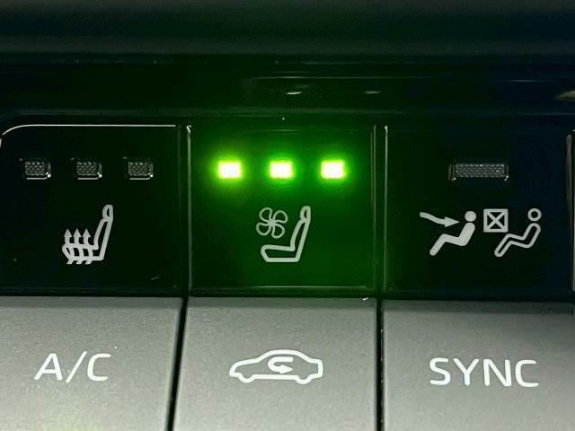 クラウンクロスオーバー Ｇアドバンスド・レザーパッケージ　４ＷＤ　ＢＳＭ　シートエアコン　追従クルコン　アラウンドビューモニター　シートメモリー　ＡＣ１００Ｖ　電動リアゲート　シートヒーター　本革シート　アップルカープレイ　フルセグ　デジタルインナーミラー（9枚目）