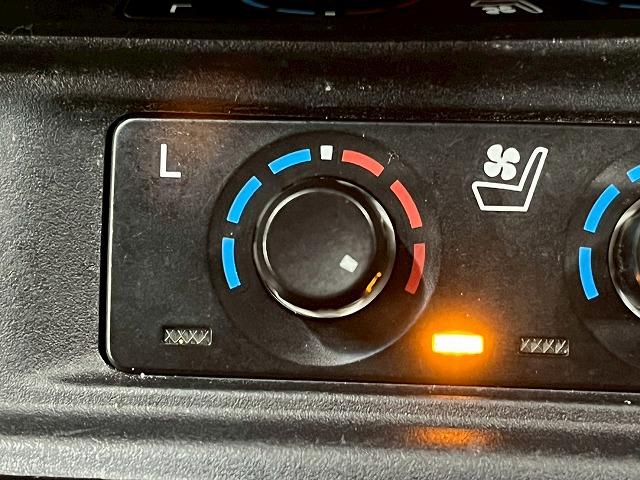 アルファード Ｓ“Ｃ　パッケージ”　フリップダウン　両側電動　追従クルコン　レザーシート　純正ナビＴＶ　バックカメラ　シートヒーター　シートベンチレーション　電動リアゲート　ドライブレコーダー　メモリー付パワーシート　ビルトインＥＴＣ（40枚目）