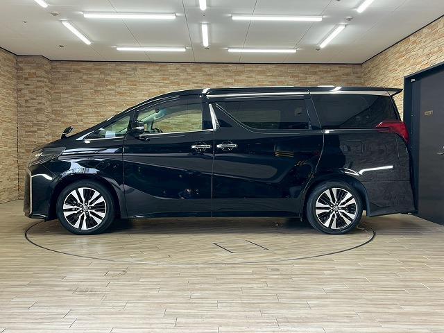 アルファード Ｓ“Ｃ　パッケージ”　フリップダウン　両側電動　追従クルコン　レザーシート　純正ナビＴＶ　バックカメラ　シートヒーター　シートベンチレーション　電動リアゲート　ドライブレコーダー　メモリー付パワーシート　ビルトインＥＴＣ（41枚目）