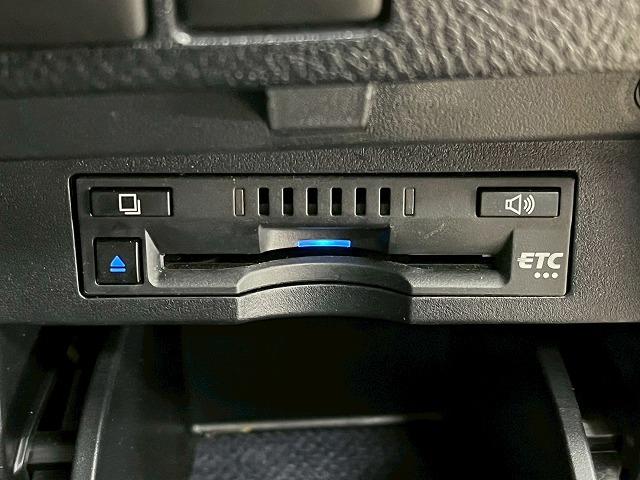 アルファード Ｓ“Ｃ　パッケージ”　フリップダウン　両側電動　追従クルコン　レザーシート　純正ナビＴＶ　バックカメラ　シートヒーター　シートベンチレーション　電動リアゲート　ドライブレコーダー　メモリー付パワーシート　ビルトインＥＴＣ（63枚目）