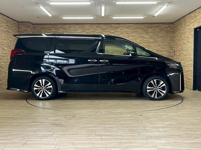 アルファード Ｓ“Ｃ　パッケージ”　フリップダウン　両側電動　追従クルコン　レザーシート　純正ナビＴＶ　バックカメラ　シートヒーター　シートベンチレーション　電動リアゲート　ドライブレコーダー　メモリー付パワーシート　ビルトインＥＴＣ（74枚目）