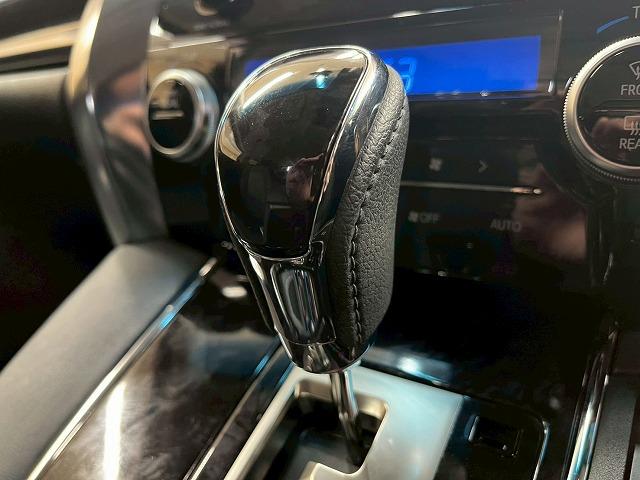 アルファード Ｓ“Ｃ　パッケージ”　フリップダウン　両側電動　追従クルコン　レザーシート　純正ナビＴＶ　バックカメラ　シートヒーター　シートベンチレーション　電動リアゲート　ドライブレコーダー　メモリー付パワーシート　ビルトインＥＴＣ（78枚目）