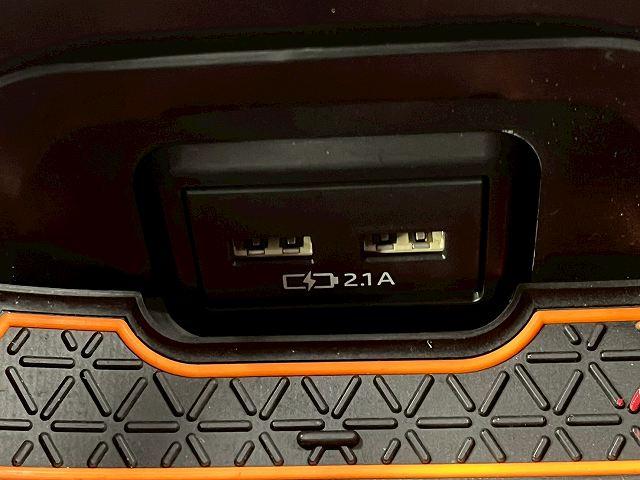 ＲＡＶ４ アドベンチャー　純正ナビＴＶ　全周囲　レザー　ＴＲＤパーツ　デジタルインナーミラー　アダプティブクルーズコントロールシステム　純正ＡＷ　ＢＳＭ　ＥＴＣ　オートハイビーム　アップルカープレイ　サイドエアバック（40枚目）