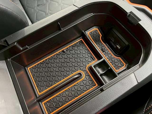 ＲＡＶ４ アドベンチャー　純正ナビＴＶ　全周囲　レザー　ＴＲＤパーツ　デジタルインナーミラー　アダプティブクルーズコントロールシステム　純正ＡＷ　ＢＳＭ　ＥＴＣ　オートハイビーム　アップルカープレイ　サイドエアバック（45枚目）