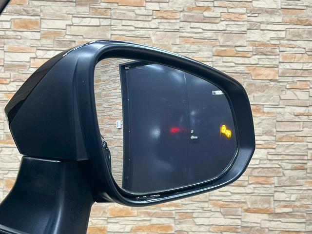 カローラクロス ハイブリッド　Ｚ　純正ナビＴＶ　全周囲　パノラマルーフ　ドラレコ　ＢＳＭ　電動リアゲート　パーキングアシスト　シートヒーター　純正アルミホイール　クリアランスソナー　ＥＴＣ　アダプティブクルーズコントロールシステム（34枚目）