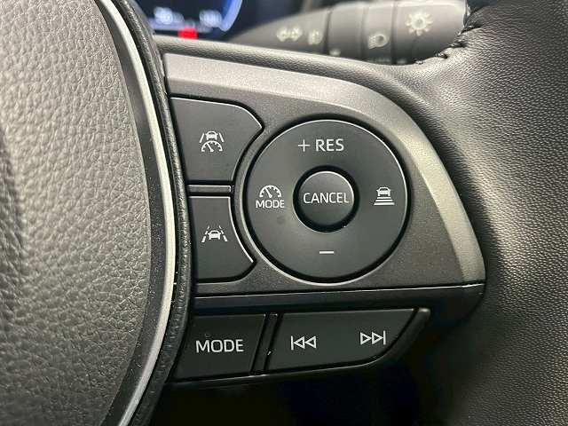 カローラクロス ハイブリッド　Ｚ　純正ナビＴＶ　全周囲　パノラマルーフ　ドラレコ　ＢＳＭ　電動リアゲート　パーキングアシスト　シートヒーター　純正アルミホイール　クリアランスソナー　ＥＴＣ　アダプティブクルーズコントロールシステム（50枚目）