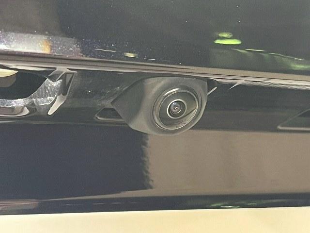 カローラクロス ハイブリッド　Ｚ　純正ナビＴＶ　全周囲　パノラマルーフ　ドラレコ　ＢＳＭ　電動リアゲート　パーキングアシスト　シートヒーター　純正アルミホイール　クリアランスソナー　ＥＴＣ　アダプティブクルーズコントロールシステム（62枚目）