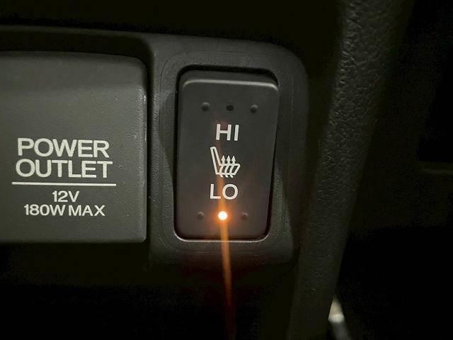 N-BOXカスタム Custom G ターボLパッケージ 8インチナビTV バックカメラ 4WD 両側電動スライドドア クルーズコントロール  オートライト オートエアコン シートヒーター ハーフレザー ドライブレコーダー ビルトインETC スマキープッシュ(9枚目)