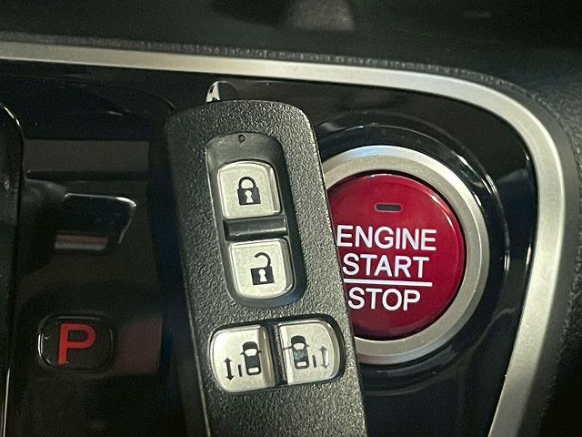 N-BOXカスタム Custom G ターボLパッケージ 8インチナビTV バックカメラ 4WD 両側電動スライドドア クルーズコントロール  オートライト オートエアコン シートヒーター ハーフレザー ドライブレコーダー ビルトインETC スマキープッシュ(26枚目)