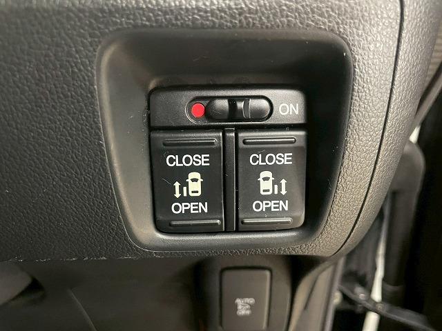 N-BOXカスタム Custom G ターボLパッケージ 8インチナビTV バックカメラ 4WD 両側電動スライドドア クルーズコントロール  オートライト オートエアコン シートヒーター ハーフレザー ドライブレコーダー ビルトインETC スマキープッシュ(30枚目)