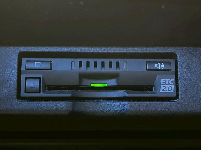 ハリアー プレミアム　メーカーナビ　フルセグＴＶ　バックカメラー　ＪＢＬサウンドシステム　ハーフレザーシート　純正１８インチＡＷ　電動リアゲート　ＥＴＣ　追従クルーズコントロール　ＬＥＤヘッドライト　ＣＤＤＶＤ再生（12枚目）