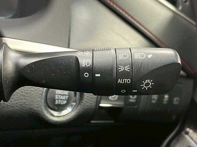 ハリアー プレミアム　メーカーナビ　フルセグＴＶ　バックカメラー　ＪＢＬサウンドシステム　ハーフレザーシート　純正１８インチＡＷ　電動リアゲート　ＥＴＣ　追従クルーズコントロール　ＬＥＤヘッドライト　ＣＤＤＶＤ再生（37枚目）