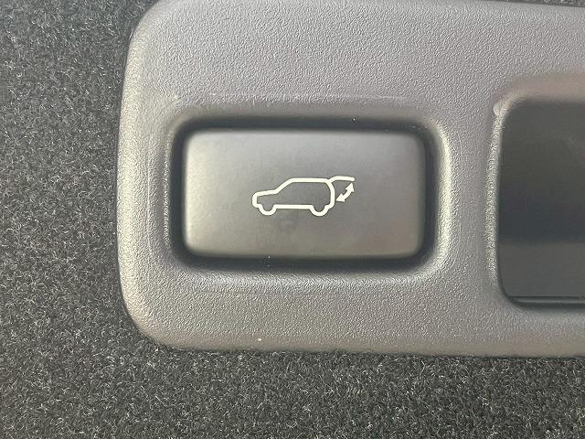 ハリアー プレミアム　メーカーナビ　フルセグＴＶ　バックカメラー　ＪＢＬサウンドシステム　ハーフレザーシート　純正１８インチＡＷ　電動リアゲート　ＥＴＣ　追従クルーズコントロール　ＬＥＤヘッドライト　ＣＤＤＶＤ再生（57枚目）