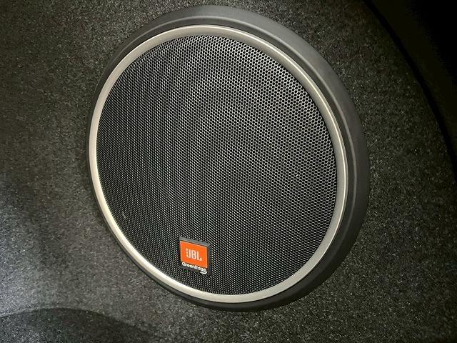 ハリアー プレミアム　メーカーナビ　フルセグＴＶ　バックカメラー　ＪＢＬサウンドシステム　ハーフレザーシート　純正１８インチＡＷ　電動リアゲート　ＥＴＣ　追従クルーズコントロール　ＬＥＤヘッドライト　ＣＤＤＶＤ再生（58枚目）