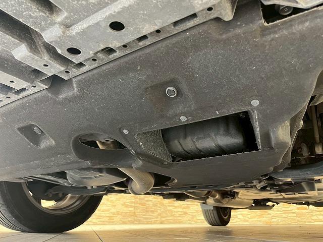 ハリアー プレミアム　メーカーナビ　フルセグＴＶ　バックカメラー　ＪＢＬサウンドシステム　ハーフレザーシート　純正１８インチＡＷ　電動リアゲート　ＥＴＣ　追従クルーズコントロール　ＬＥＤヘッドライト　ＣＤＤＶＤ再生（75枚目）