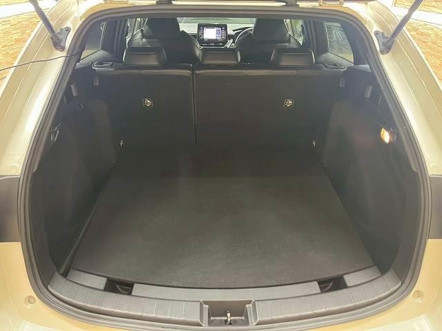 カローラツーリング ハイブリッド　ダブルバイビー　純正ナビ　バックカメラ　追従クルーズコントロール　フルセグＴＶ　ＥＴＣ　スマートキー　レーンアシスト　ＬＥＤヘッドライト　バックカメラ　　Ｂｌｕｅｔｏｏｔｈ対応　デジタルインナーミラー　スマートキー（13枚目）