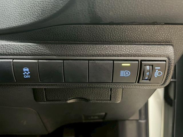 カローラツーリング ハイブリッド　ダブルバイビー　純正ナビ　バックカメラ　追従クルーズコントロール　フルセグＴＶ　ＥＴＣ　スマートキー　レーンアシスト　ＬＥＤヘッドライト　バックカメラ　　Ｂｌｕｅｔｏｏｔｈ対応　デジタルインナーミラー　スマートキー（54枚目）