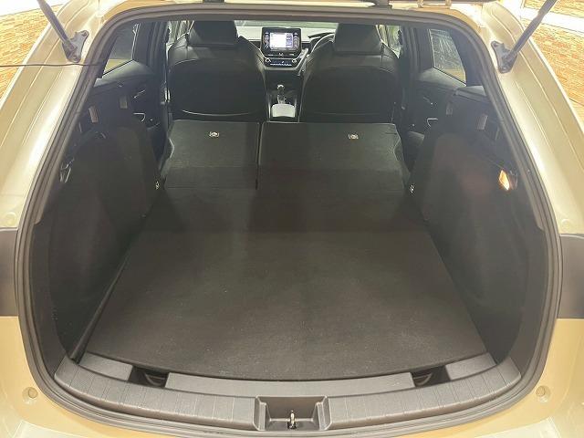 カローラツーリング ハイブリッド　ダブルバイビー　純正ナビ　バックカメラ　追従クルーズコントロール　フルセグＴＶ　ＥＴＣ　スマートキー　レーンアシスト　ＬＥＤヘッドライト　バックカメラ　　Ｂｌｕｅｔｏｏｔｈ対応　デジタルインナーミラー　スマートキー（63枚目）