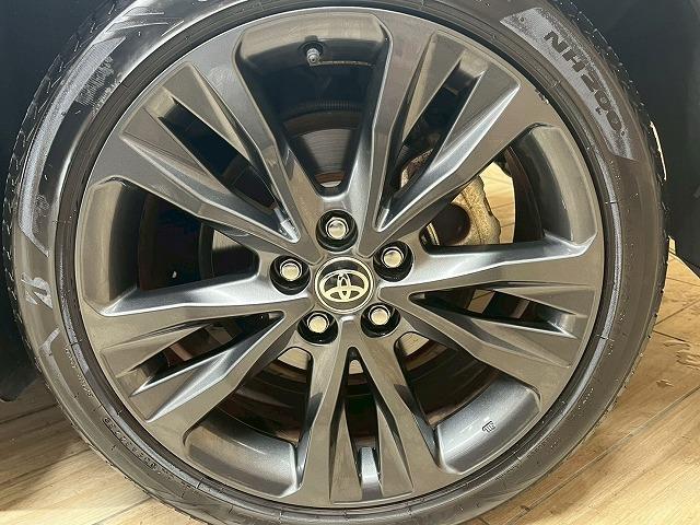 カローラツーリング ハイブリッド　ダブルバイビー　純正ナビ　バックカメラ　追従クルーズコントロール　フルセグＴＶ　ＥＴＣ　スマートキー　レーンアシスト　ＬＥＤヘッドライト　バックカメラ　　Ｂｌｕｅｔｏｏｔｈ対応　デジタルインナーミラー　スマートキー（65枚目）