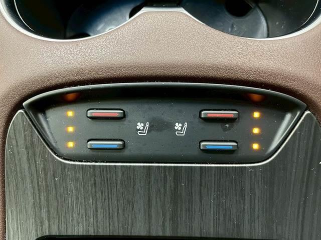 ハリアーハイブリッド Ｚ　レザーパッケージ　メーカーナビＴＶ　モデリスタエアロ　レザー　サンルーフ　ＢＳＭ　シートヒーター　シートクーラー　ステアリングヒーター　ＪＢＬサウンド　デジタルインナーミラー　電動リアゲート　メモリー機能パワーシート（10枚目）