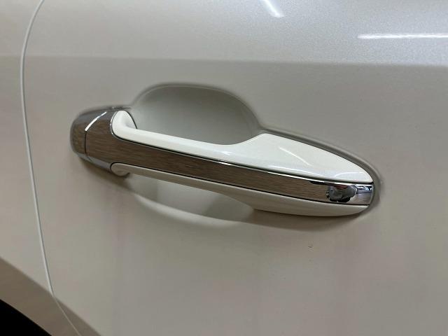 ハリアー エレガンス　４ＷＤ　フルエアロ　９インチナビ　フルセグＴＶ　バックカメラ　ハーフレザーシート　電動シート　ＥＴＣ　ドライブレコーダー　ＬＥＤヘッドランプ　追従クルーズコントロール　レーンアシスト　ＣＤＤＶＤ再生（65枚目）