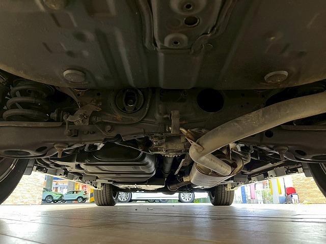 ハリアー エレガンス　４ＷＤ　フルエアロ　９インチナビ　フルセグＴＶ　バックカメラ　ハーフレザーシート　電動シート　ＥＴＣ　ドライブレコーダー　ＬＥＤヘッドランプ　追従クルーズコントロール　レーンアシスト　ＣＤＤＶＤ再生（68枚目）