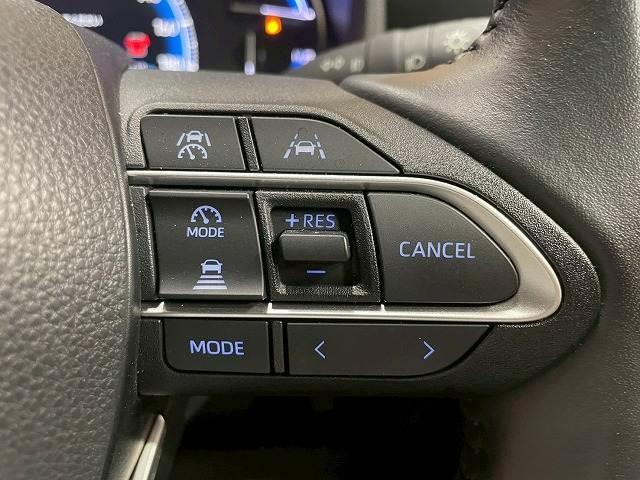 ノア ハイブリッドＳ－Ｚ　ハイブリッド　純正ナビＴＶ　バックカメラ　Ｂカメラ　シートヒーター　ＡＣ１００Ｖ　オートハイビーム　レーンキープアシスト　レーダークルーズコントロールシステム　ＥＴＣ　ＨＤＭＩ　ＣＤ／ＤＶＤデッキ（7枚目）