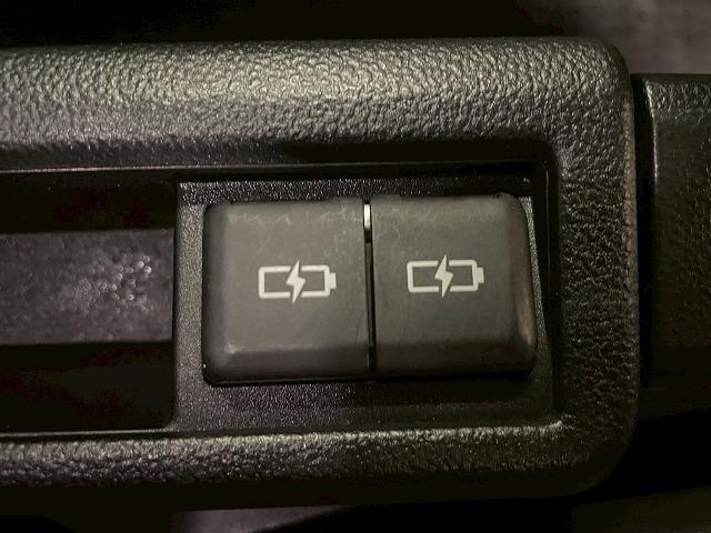 ノア ハイブリッドＳ－Ｚ　ハイブリッド　純正ナビＴＶ　バックカメラ　Ｂカメラ　シートヒーター　ＡＣ１００Ｖ　オートハイビーム　レーンキープアシスト　レーダークルーズコントロールシステム　ＥＴＣ　ＨＤＭＩ　ＣＤ／ＤＶＤデッキ（56枚目）
