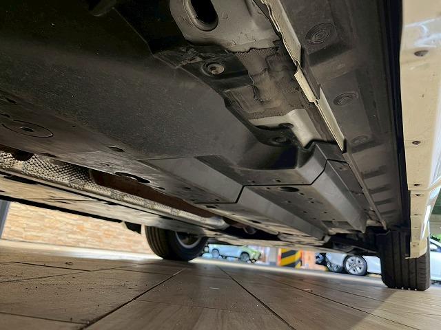 ＲＡＶ４ Ｘ　ＴＲＤフルエアロ　バックカメラ　ドラレコ　オートエアコン　スマートキープッシュスタート　４ＷＤ　社外ツィーター　ドライブレコーダー　レーダークルコン　ブリジストンＡＬＥＮＺＡ００１　２２５／６５Ｒ１７（56枚目）