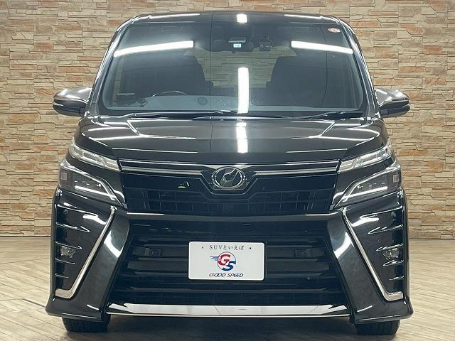ヴォクシー ＺＳ　煌ＩＩ　４ＷＤ　両側電動スライド　クルコン　ＥＴＣ　純正９インチナビＴＶ　バックカメラ　ドライブレコーダー　オートエアコン　Ｂｌｕｅｔｏｏｔｈ　ＥＴＣ　セーフティセンス　クルコン　純正１６ｉｎＡＷ（31枚目）