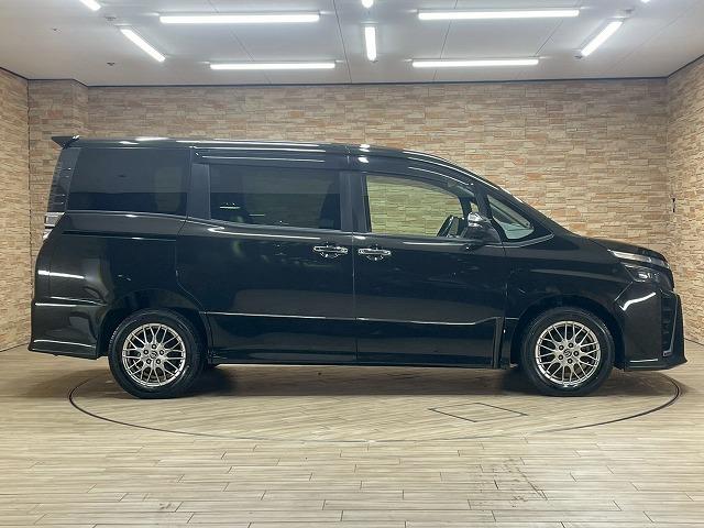 ヴォクシー ＺＳ　煌ＩＩ　４ＷＤ　両側電動スライド　クルコン　ＥＴＣ　純正９インチナビＴＶ　バックカメラ　ドライブレコーダー　オートエアコン　Ｂｌｕｅｔｏｏｔｈ　ＥＴＣ　セーフティセンス　クルコン　純正１６ｉｎＡＷ（43枚目）