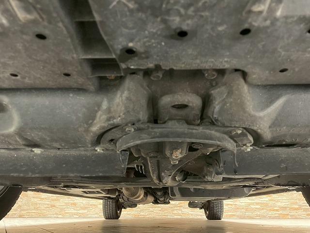 ヴォクシー ＺＳ　煌ＩＩ　４ＷＤ　両側電動スライド　クルコン　ＥＴＣ　純正９インチナビＴＶ　バックカメラ　ドライブレコーダー　オートエアコン　Ｂｌｕｅｔｏｏｔｈ　ＥＴＣ　セーフティセンス　クルコン　純正１６ｉｎＡＷ（52枚目）