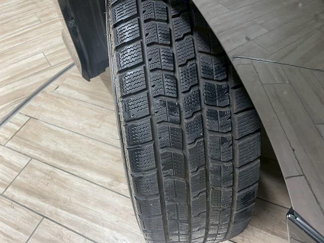 ヴォクシー ＺＳ　煌ＩＩ　４ＷＤ　両側電動スライド　クルコン　ＥＴＣ　純正９インチナビＴＶ　バックカメラ　ドライブレコーダー　オートエアコン　Ｂｌｕｅｔｏｏｔｈ　ＥＴＣ　セーフティセンス　クルコン　純正１６ｉｎＡＷ（69枚目）