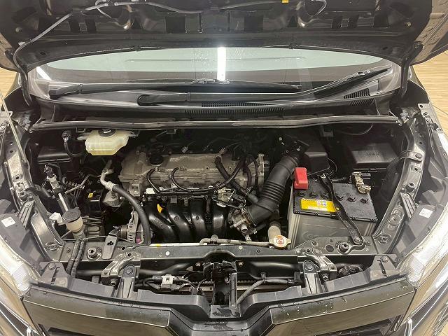 ヴォクシー ＺＳ　煌ＩＩ　４ＷＤ　両側電動スライド　クルコン　ＥＴＣ　純正９インチナビＴＶ　バックカメラ　ドライブレコーダー　オートエアコン　Ｂｌｕｅｔｏｏｔｈ　ＥＴＣ　セーフティセンス　クルコン　純正１６ｉｎＡＷ（76枚目）
